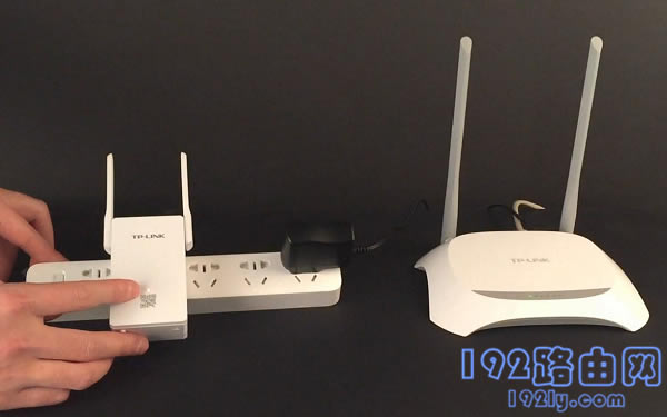 ����TL-WA933RE��չ���İڷ�λ��