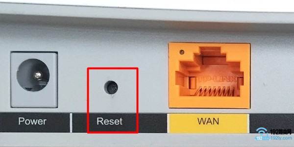 TP-Link TL-WR842N·����Ӳ����λ(�ָ���������)